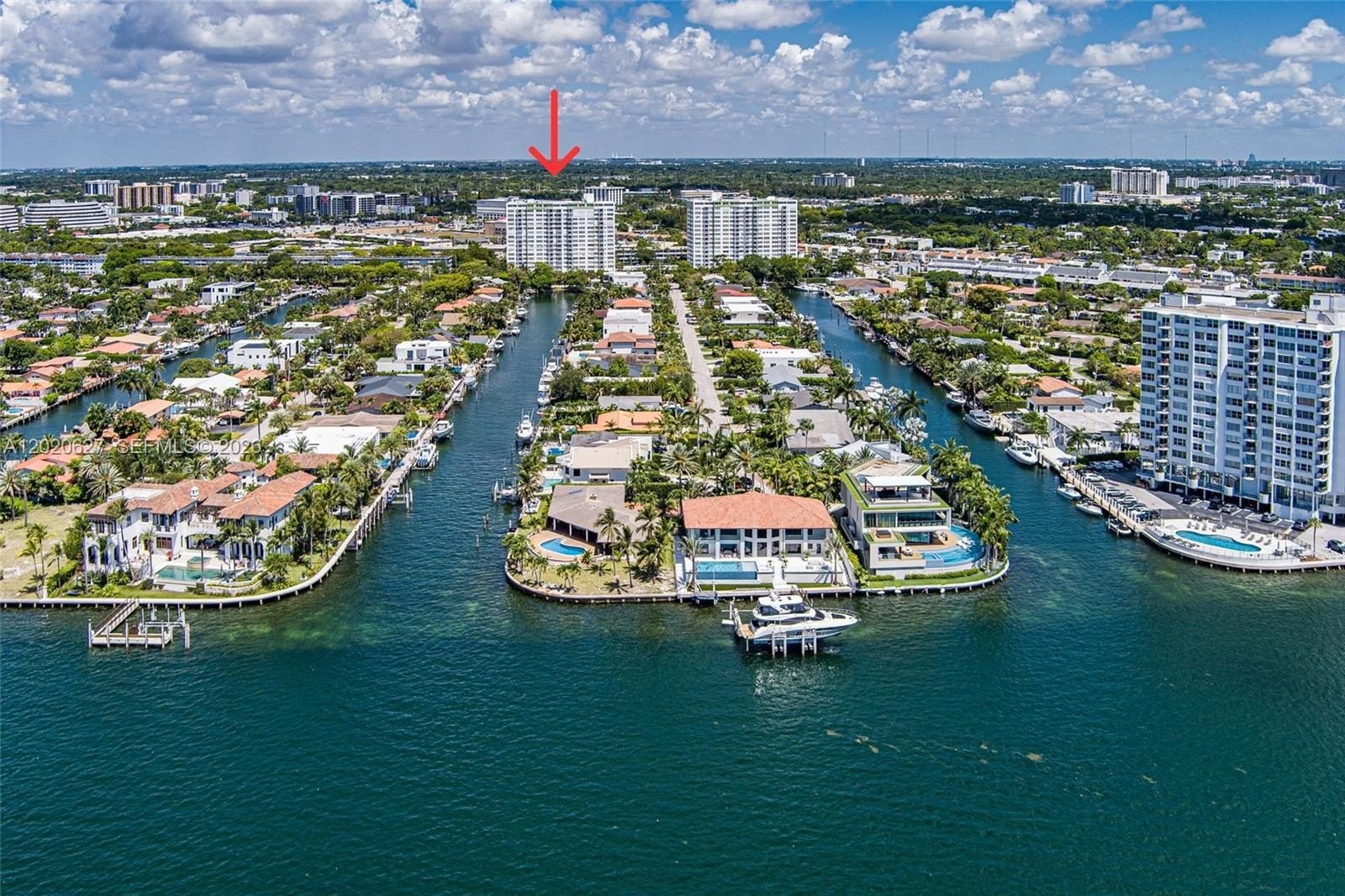 Condo 1BR 2BA - 2100 Sans Souci Blvd, North Miami, FL