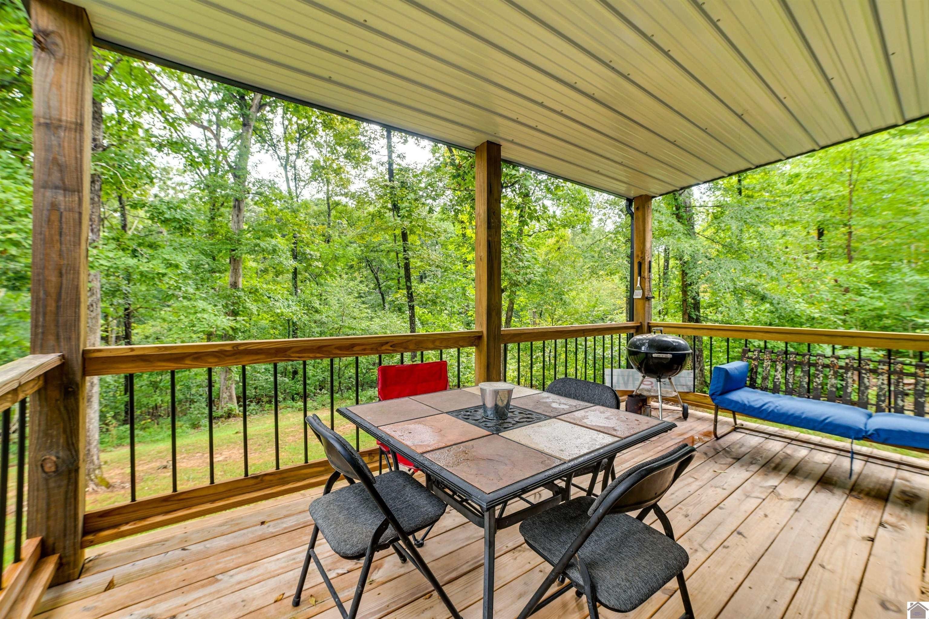 Single Family 2BR 1BA - 120 Wooded Acres Lane, Murray, KY
