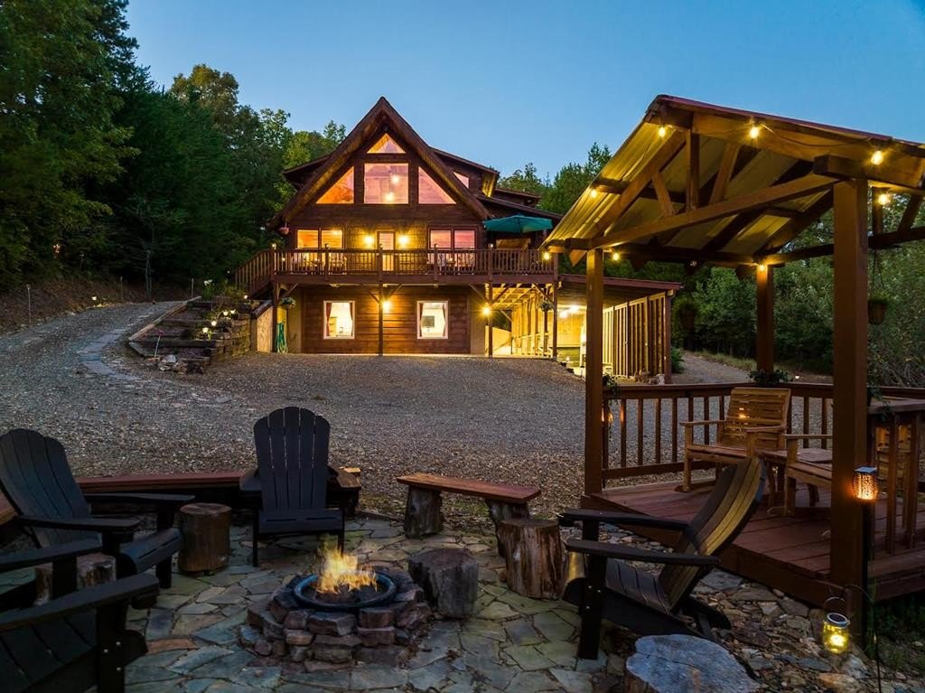 Single Family 3BR 3BA - 145 Skyview Drive, Murphy, NC