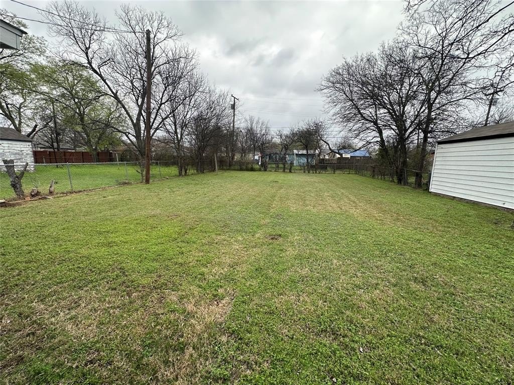 Single Family 3BR 1BA - 504 Bales Street, Cleburne, TX