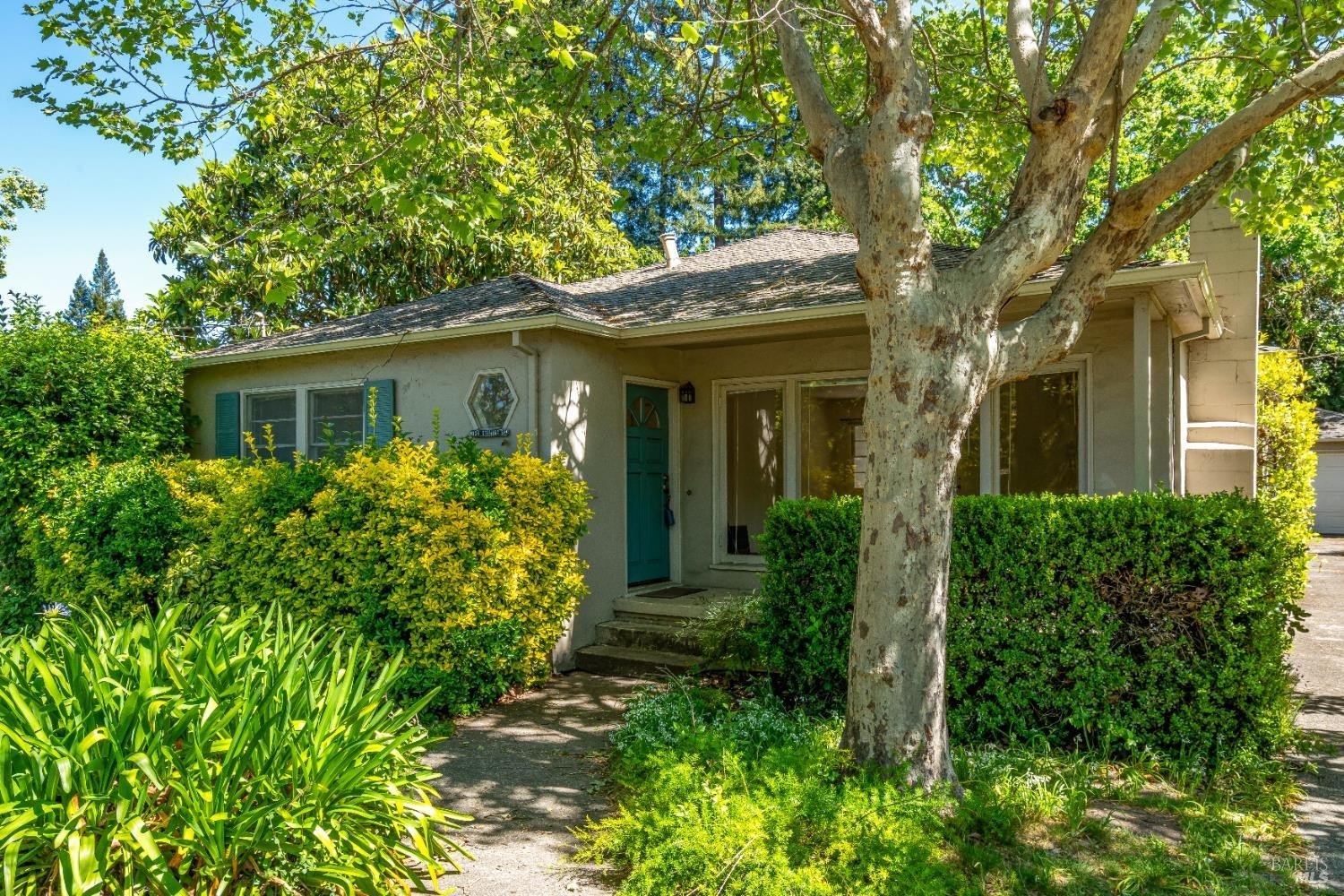 Single Family 3BR 1BA - 1034 Stewart Street, Santa Rosa, CA