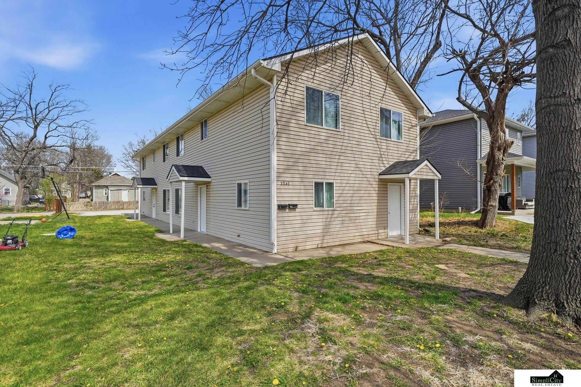 Duplex 8BR 2BA - 2242 Orchard Street, Lincoln, NE
