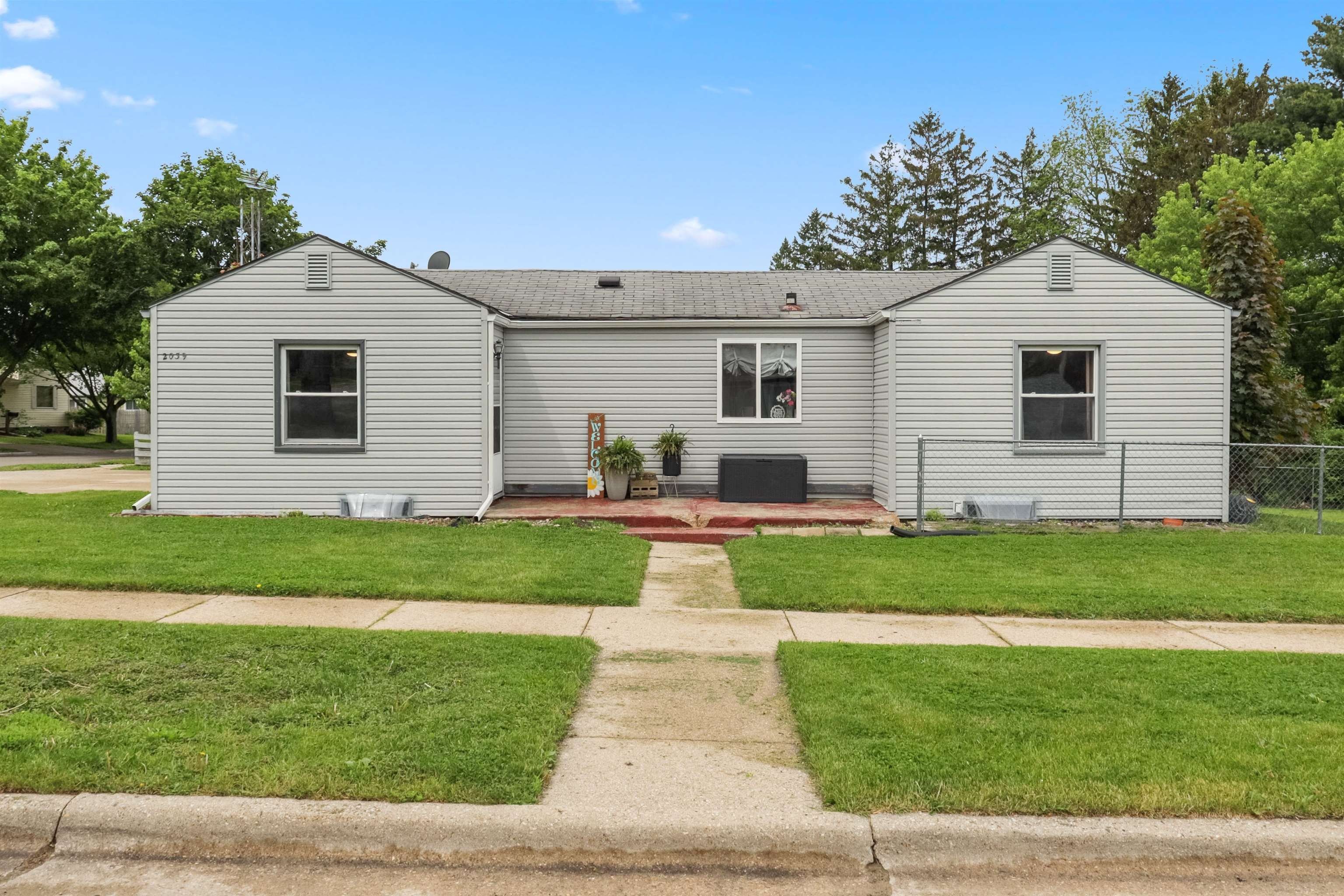Single Family 3BR 2BA - 2039 12th Avenue, Monroe, WI