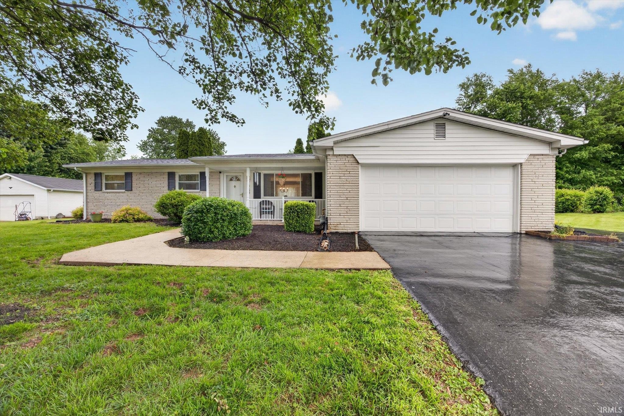 Single Family 3BR 2BA - 5400 W Orchard Drive, Bloomington, IN