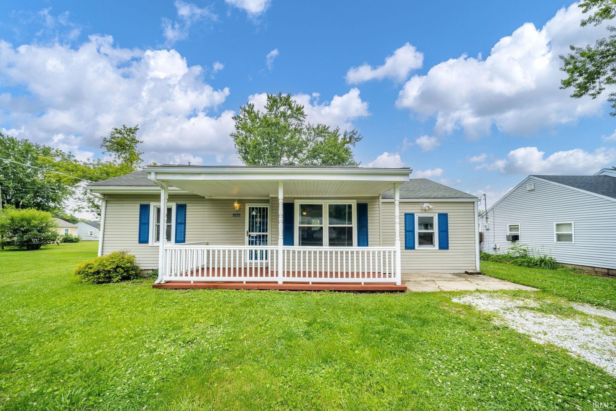 Single Family 3BR 1BA - 1535 Swarthmoor Drive, New Castle, IN