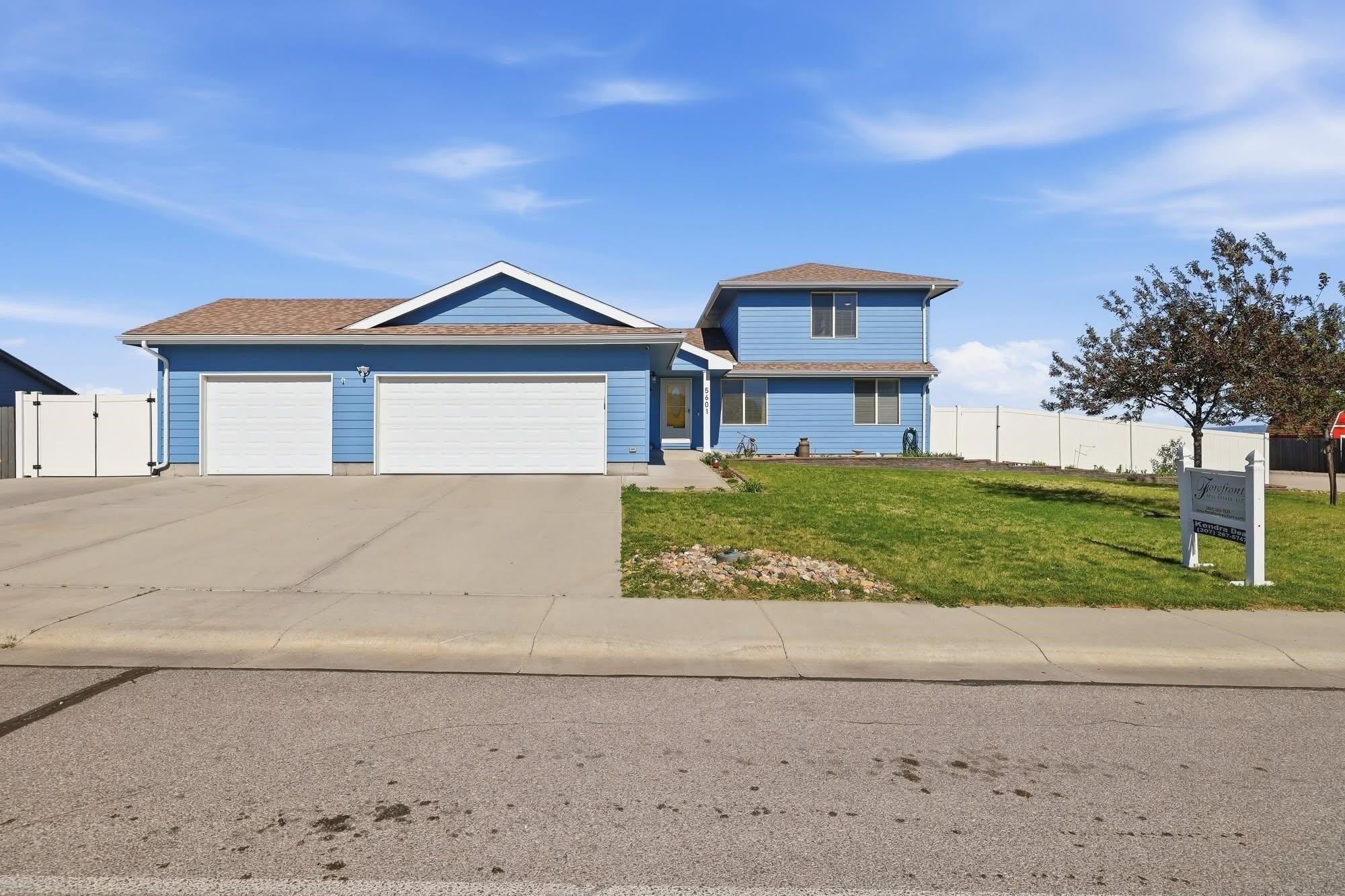 Single Family 5BR 4BA - 5601 Tonkawa Trail, Bar Nunn, WY