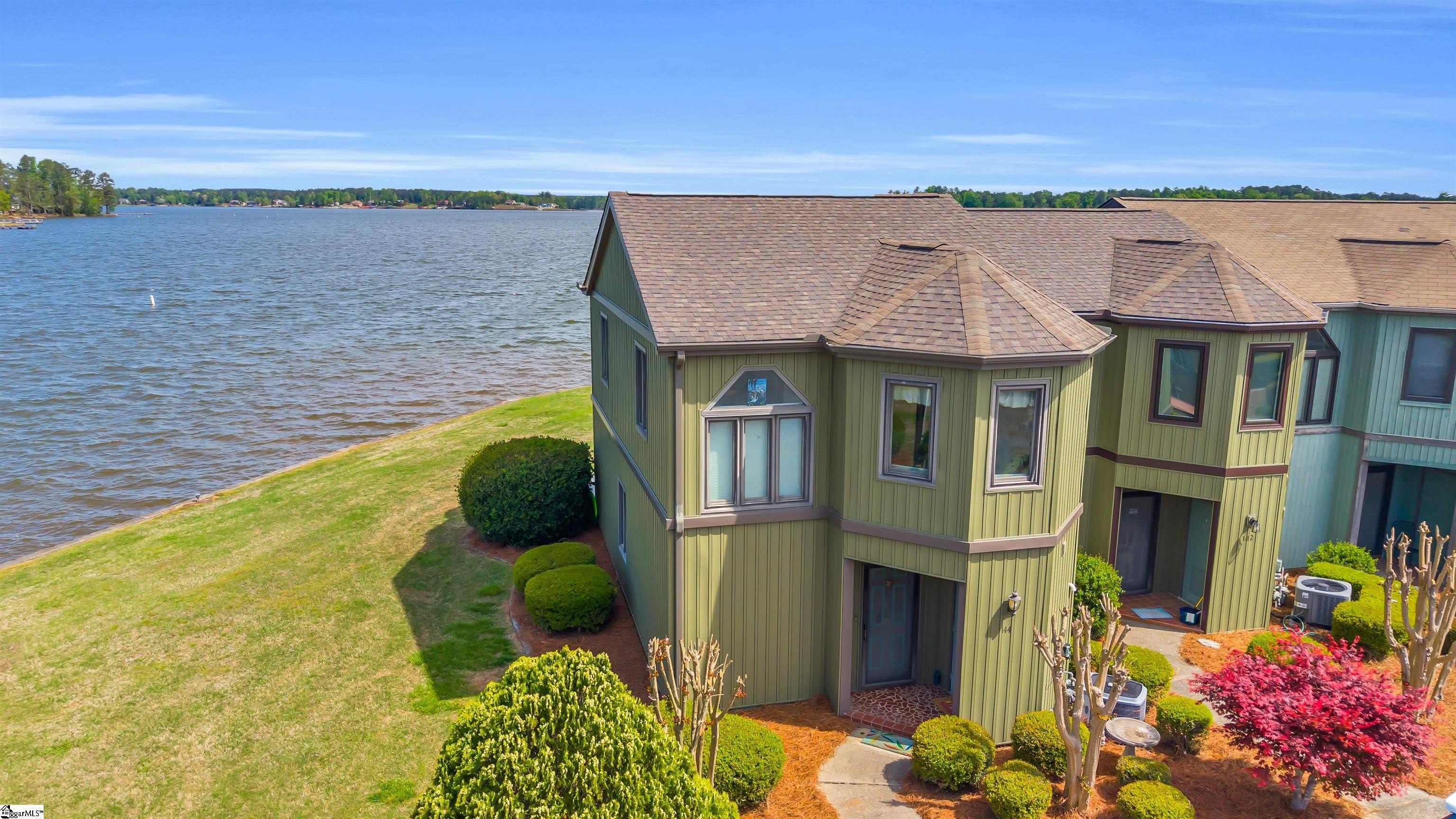 Single Family 3BR 2BA - 144 Lake Ridge Drive, Ninety Six, SC