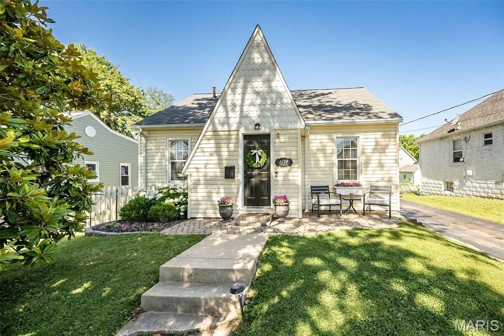Single Family 2BR 1BA - 609 S Fillmore Avenue, Kirkwood, MO
