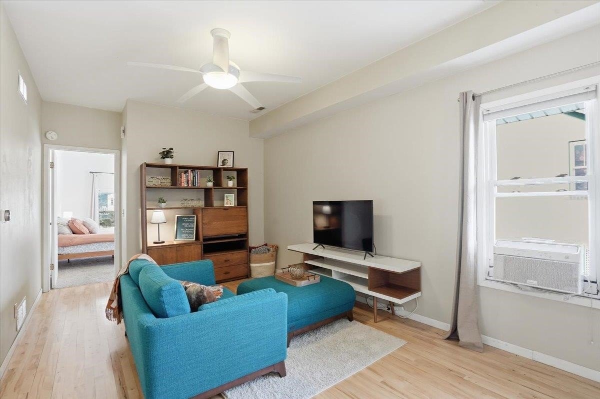 Condo 1BR 1BA - 2218 Regent Street, Madison, WI