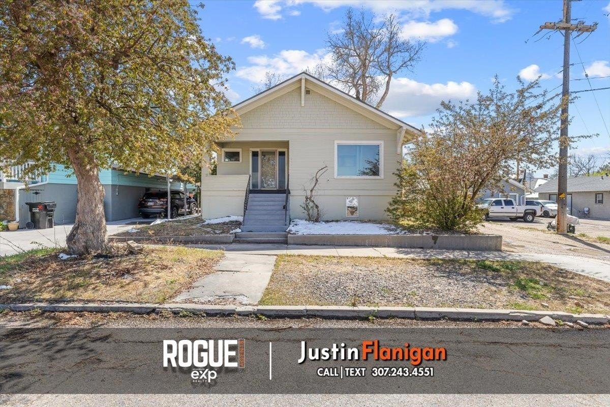 Duplex 6BR - 831 E 3rd St, Casper, WY