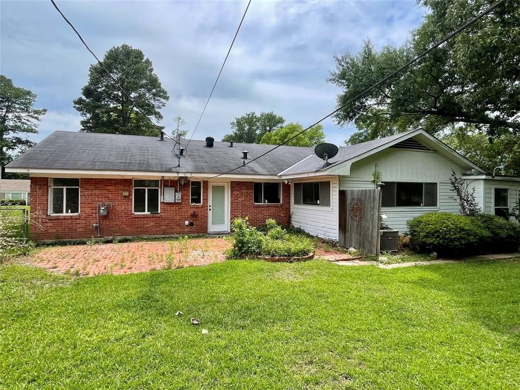 Single Family 3BR 2BA - 306 Wilder Place, Shreveport, LA