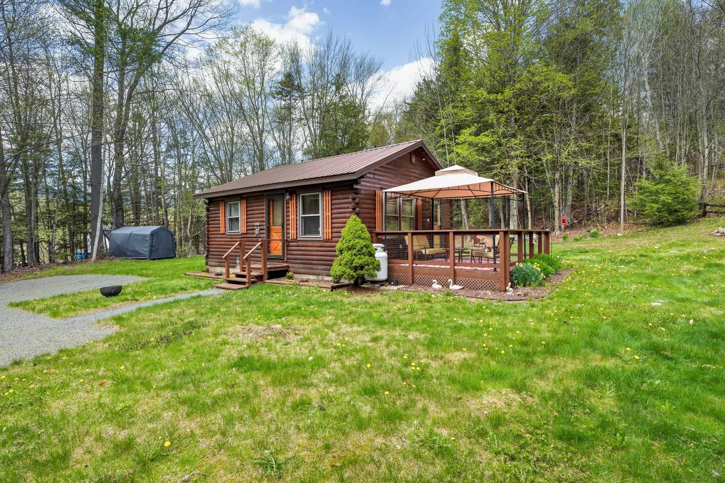 Single Family 2BR 1BA - 997 Stark Highway, Stark, NH