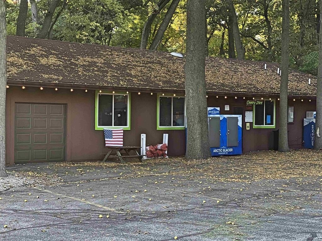 Single Family 1BR 1BA - 398 Skyline Drive, Edgerton, WI