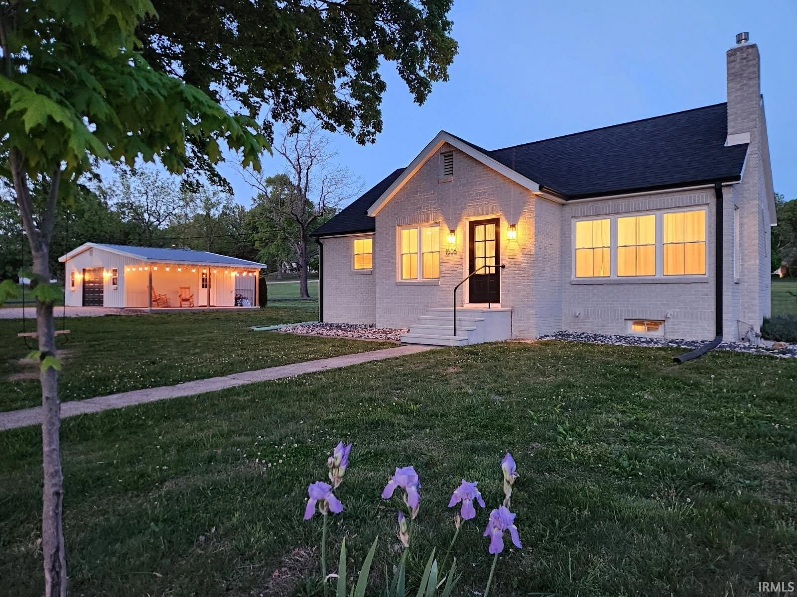 Single Family 3BR 2BA - 1506 N Sugarland Road, Washington, IN
