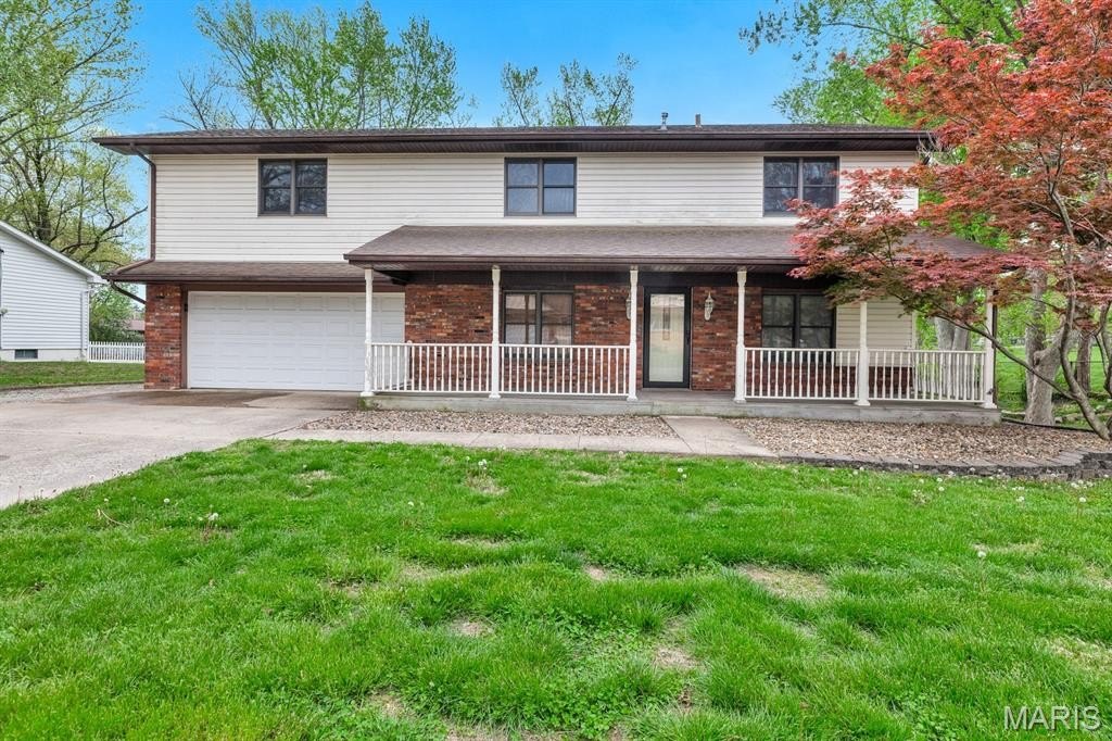 Single Family 5BR 3BA - 405 Junghans Drive, Collinsville, IL