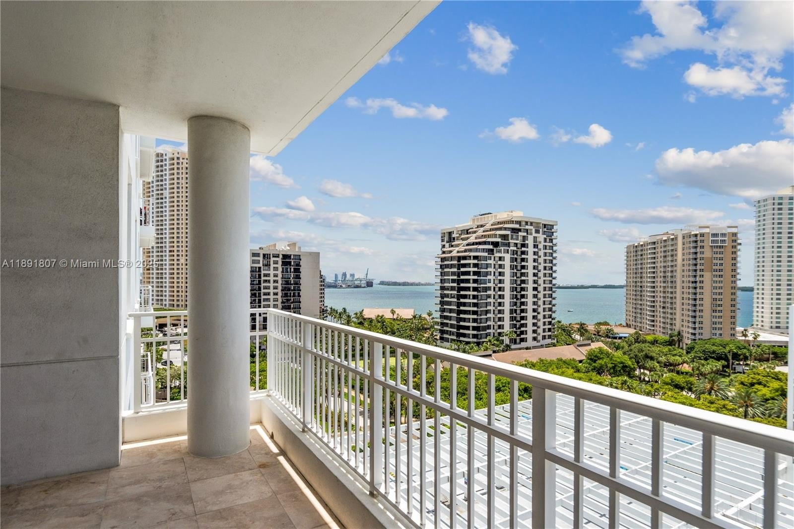 Condo 2BR 2BA - 701 Brickell Key Blvd, Miami, FL