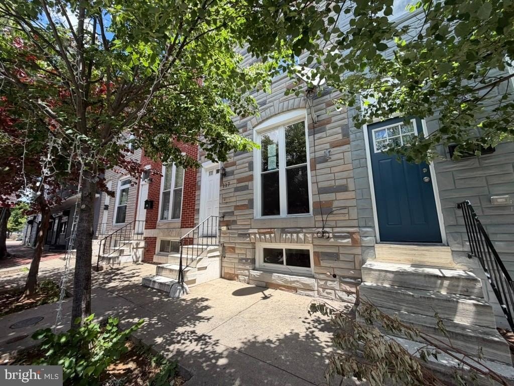Single Family 2BR 2BA - 117 N CLINTON ST, BALTIMORE, MD