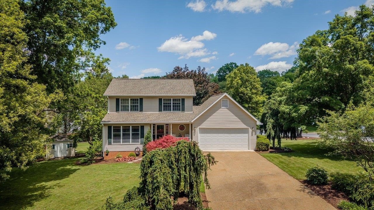 Single Family 3BR 3BA - 626 SUNRISE AVE, HARRISONBURG, VA