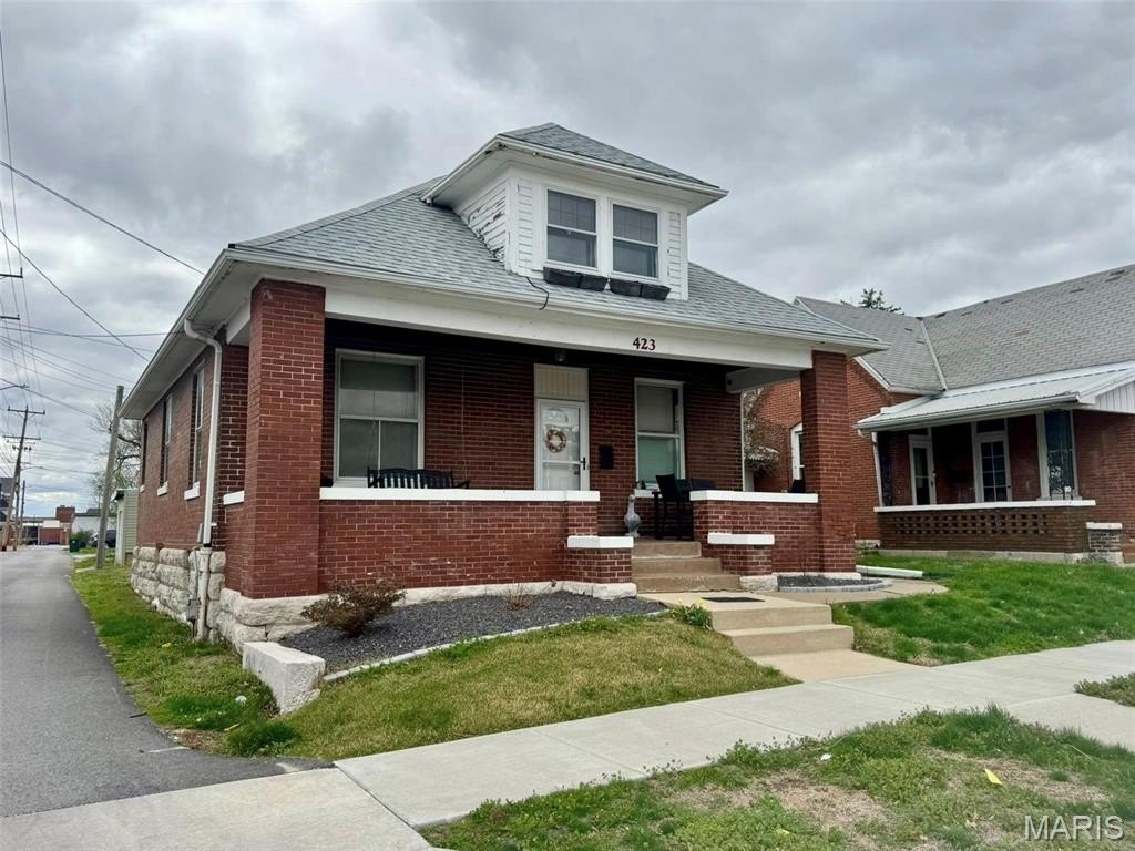 423 N 14th  