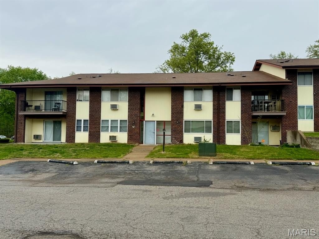 Condo 1BR 1BA - 7596 Hazelcrest Drive, Hazelwood, MO