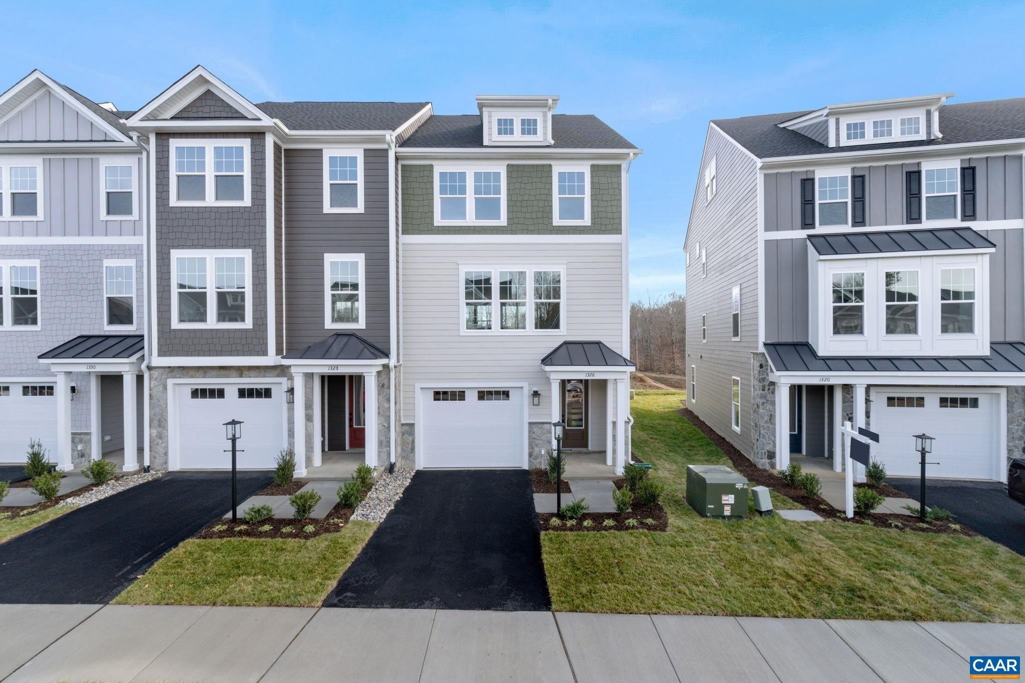 Single Family 4BR 4BA - 25 TALEN LN, CHARLOTTESVILLE, VA