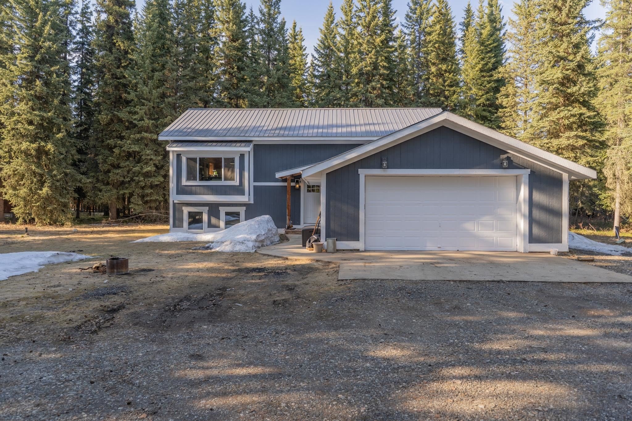 Duplex 4BR 3BA - 2531 CLYDESDALE DRIVE, North Pole, AK