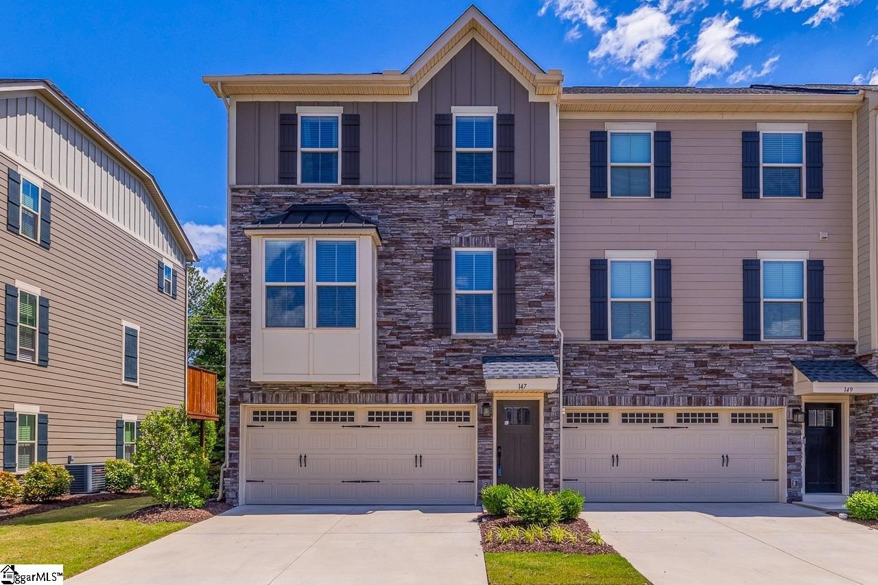 Single Family 3BR 3BA - 147 Eagle Wood Drive, Greenville, SC