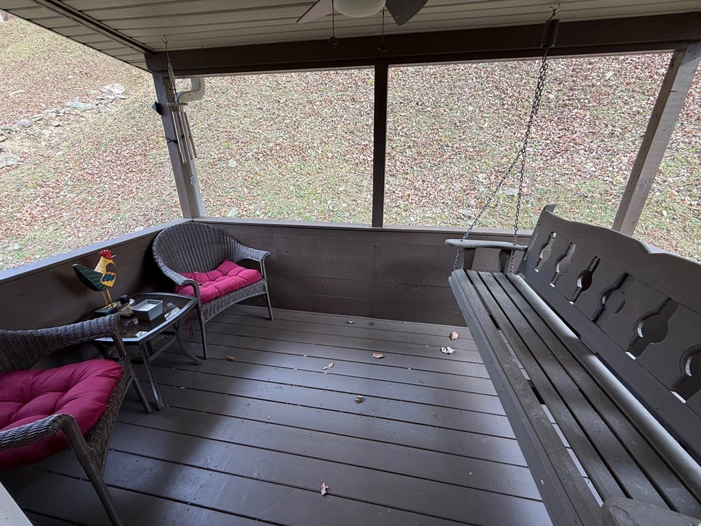 Single Family 3BR 2BA - 1035 Frozen Creek Rd., Raccoon, KY