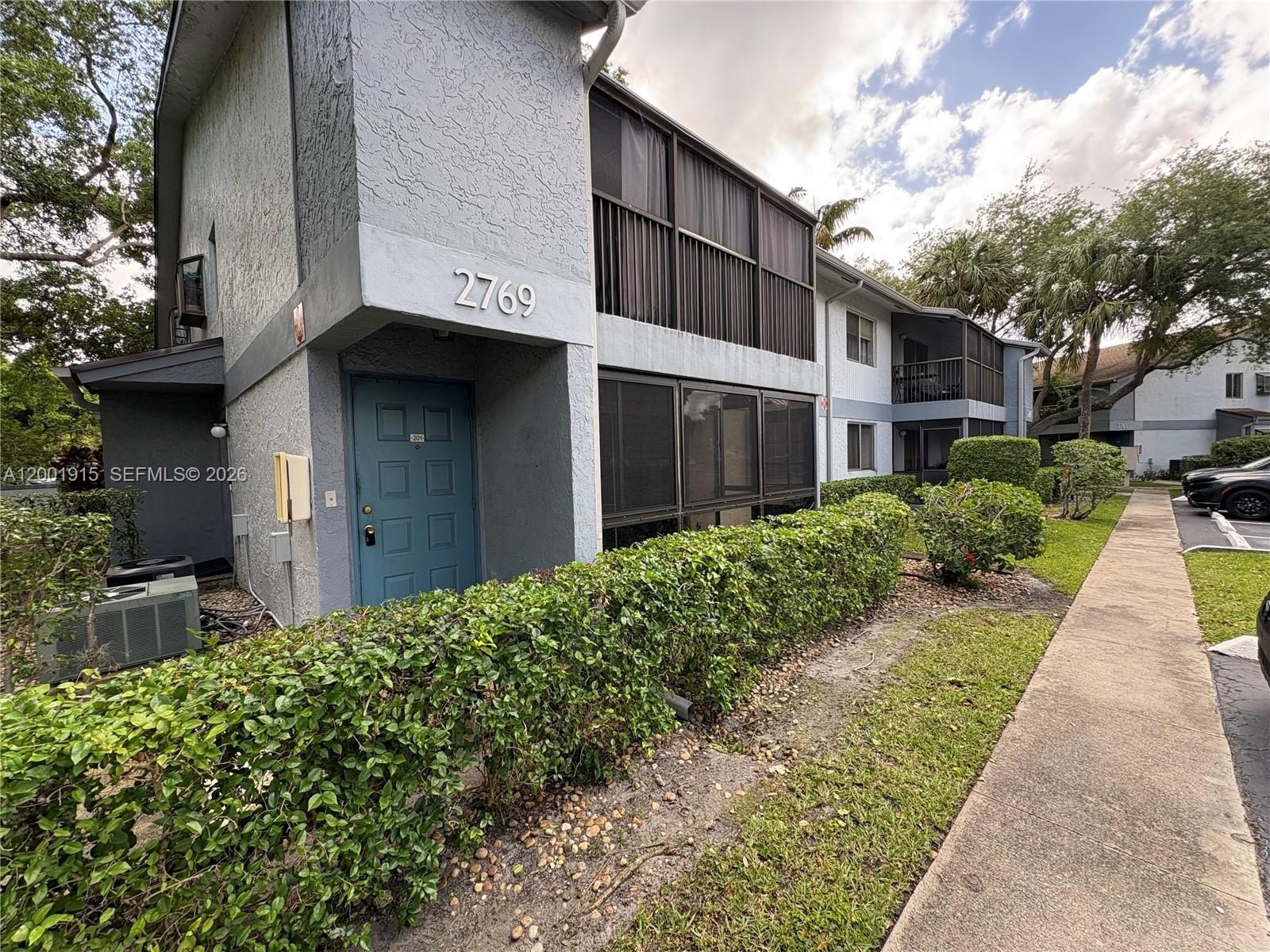 Condo 1BR 1BA - 2769 S Oakland Forest Dr, Oakland Park, FL