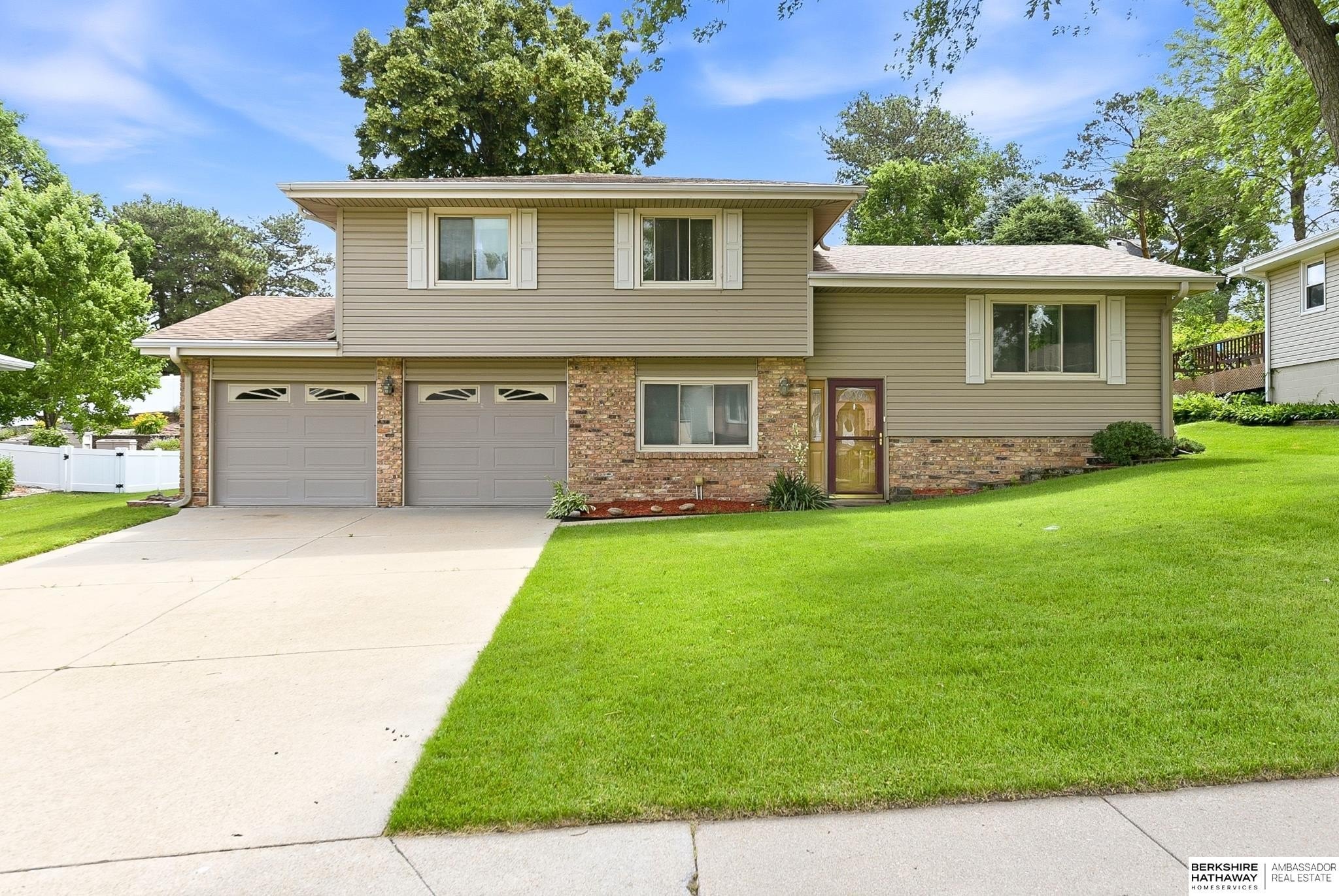 Single Family 3BR 2BA - 6241 S 74th Street, Ralston, NE