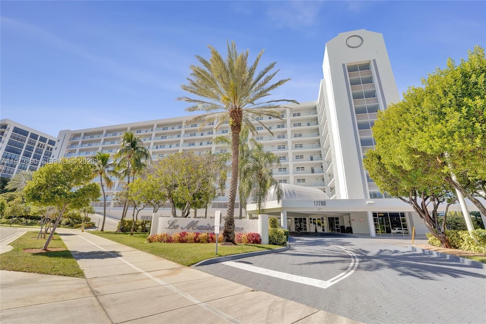 Condo 2BR 2BA - 17700 N Bay Rd, Sunny Isles Beach, FL