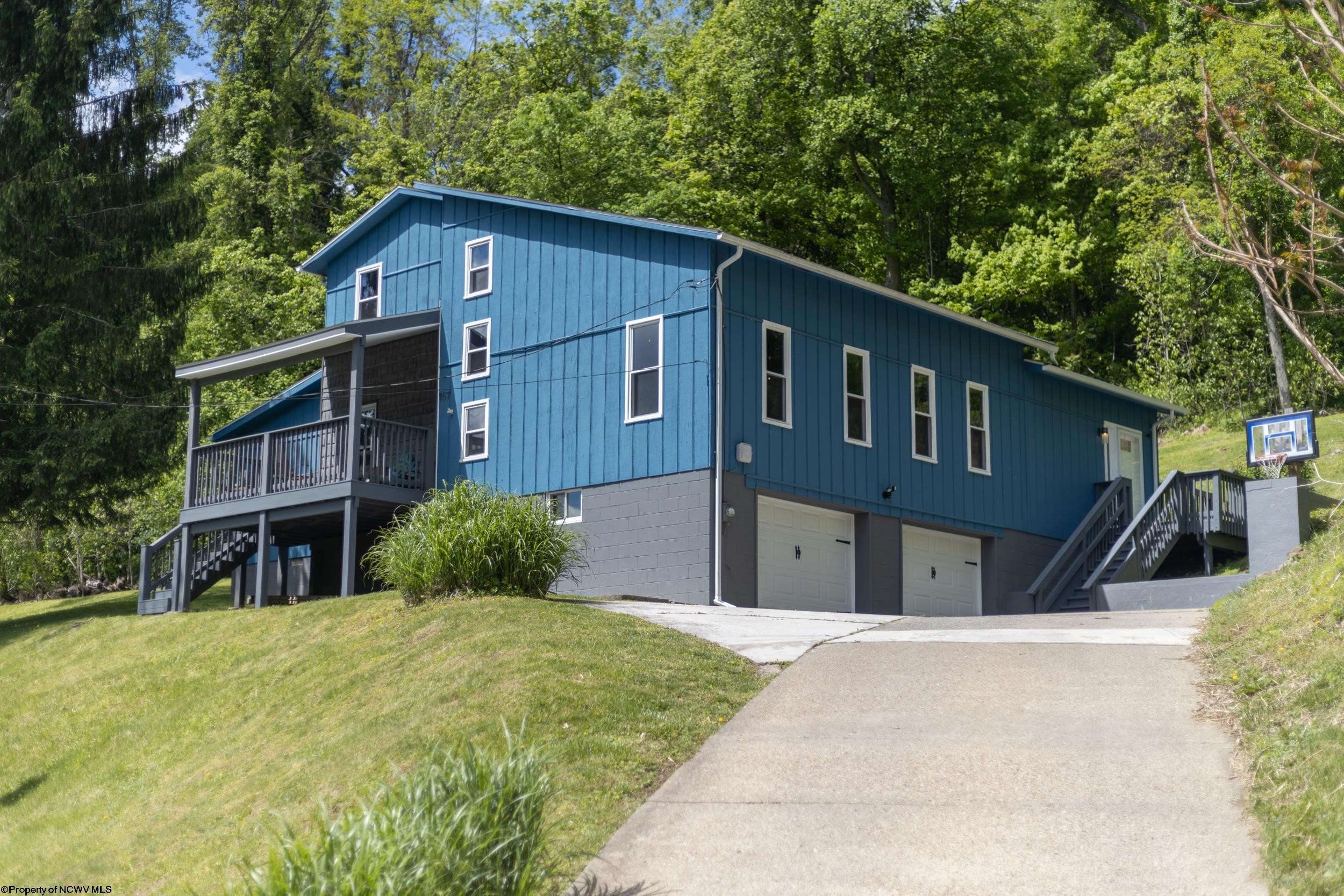 Single Family 3BR 3BA - 157 Winding Way, Clarksburg, WV