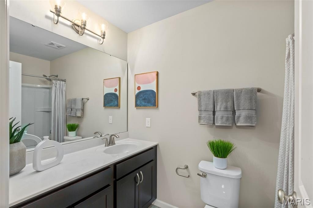 Single Family 4BR 3BA - 2 Sterling at Whispering Pines, High Ridge, MO