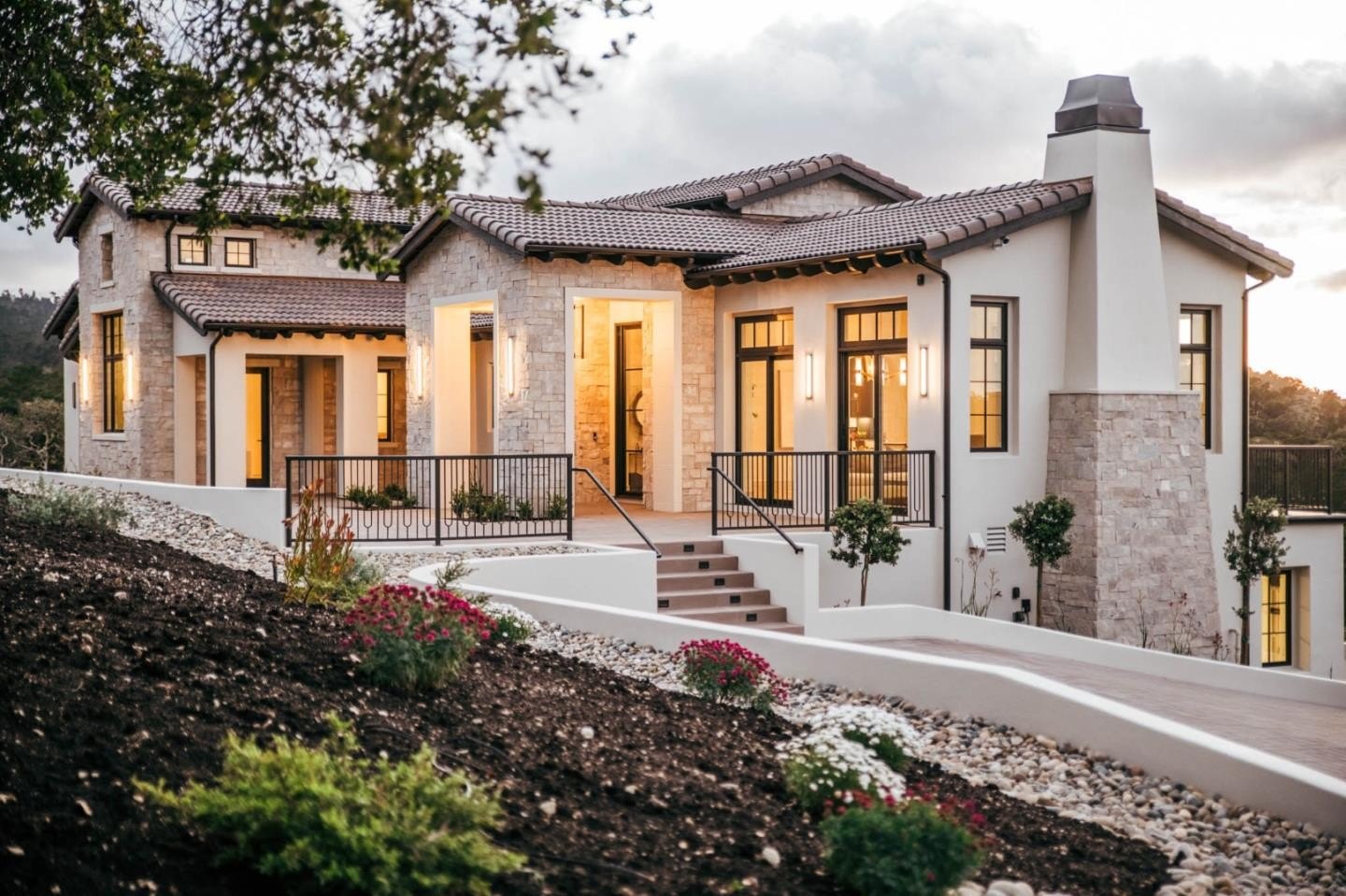 Single Family 4BR 7BA - 8210 Manjares, MONTEREY, CA