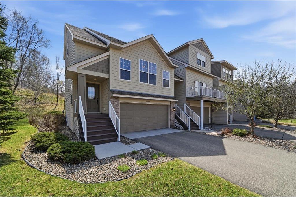 Single Family 3BR 4BA - 2156 Cedar Grove Trail, Eagan, MN