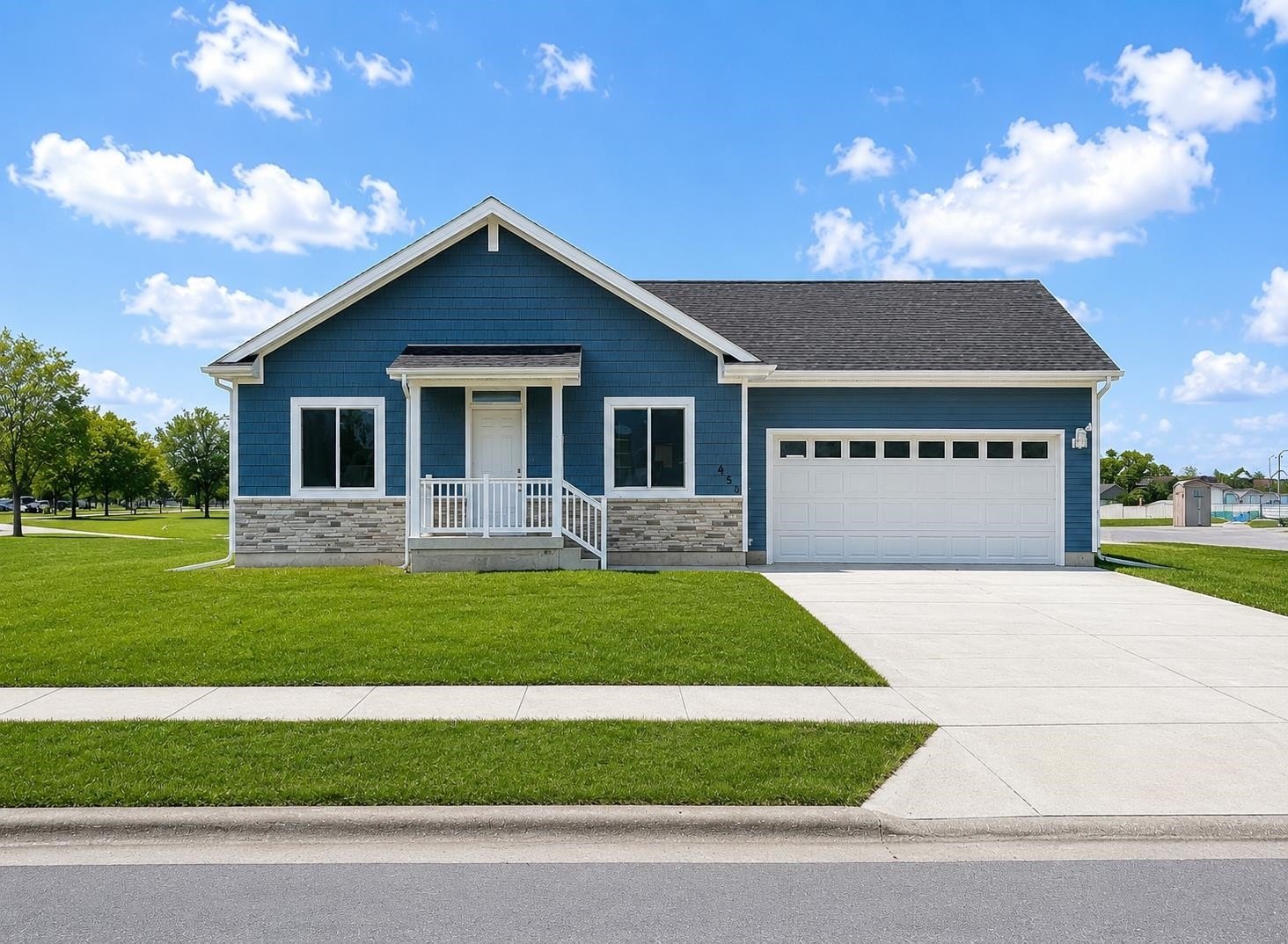 Single Family 2BR 2BA - 954 9th Avenue, Columbus, NE