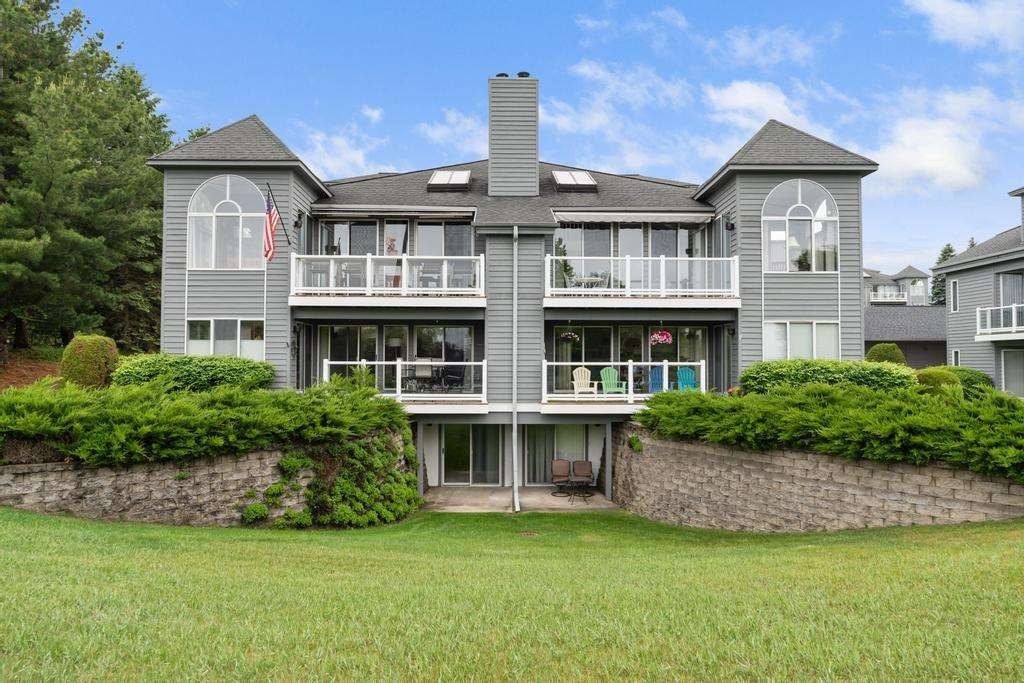 Single Family 3BR 3BA - 217 Belvedere Terr, Charlevoix, MI