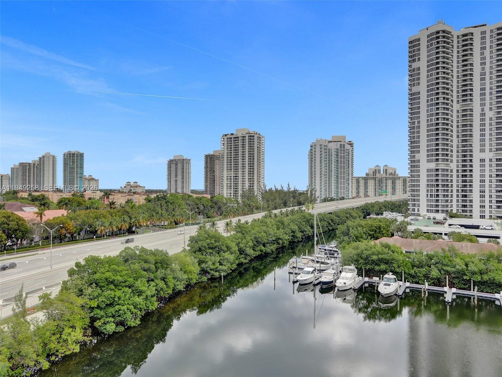 Condo 2BR 2BA - 3400 NE 192nd St, Aventura, FL