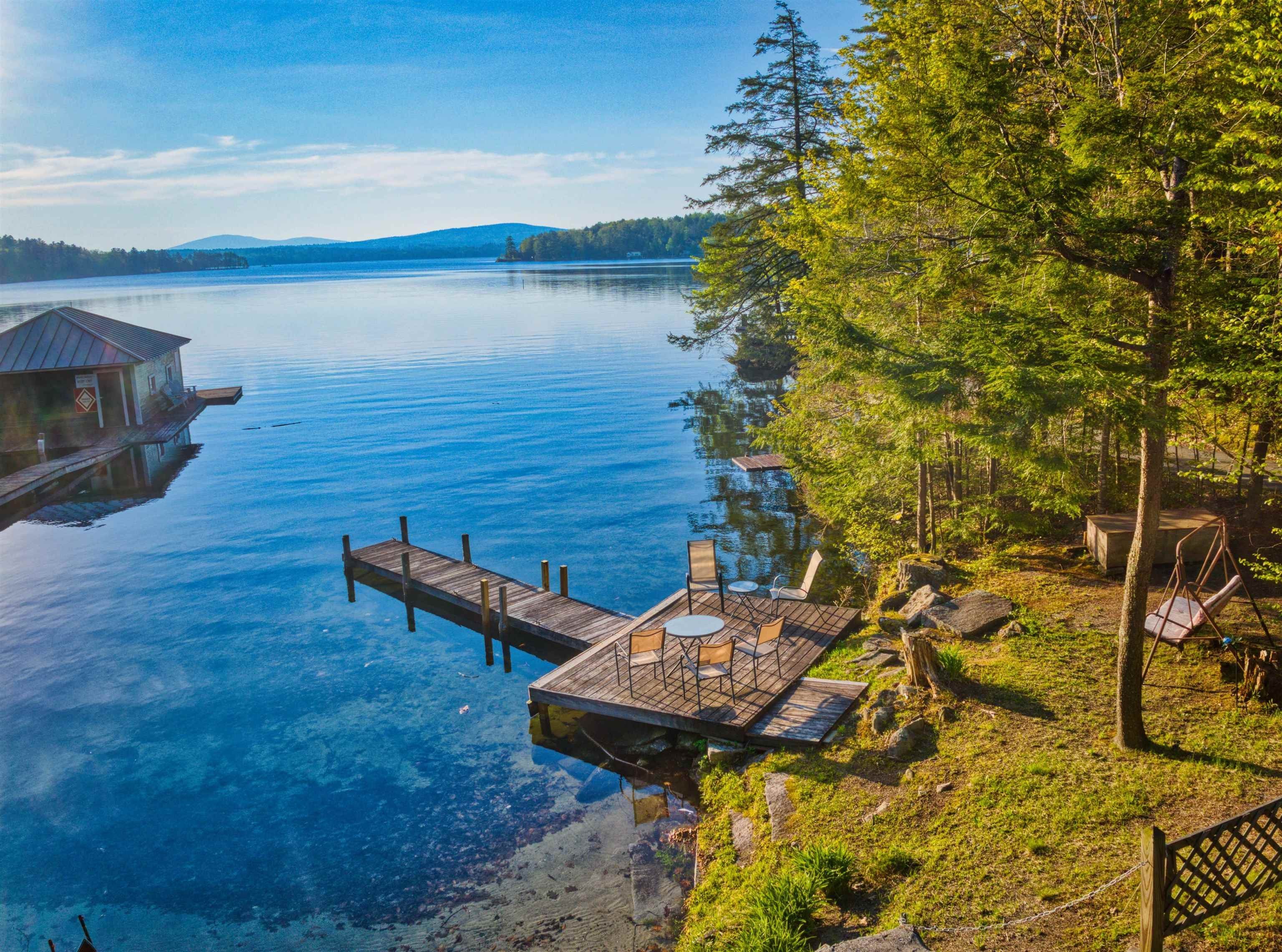 Single Family 3BR 2BA - 121 Garnet Street, Sunapee, NH