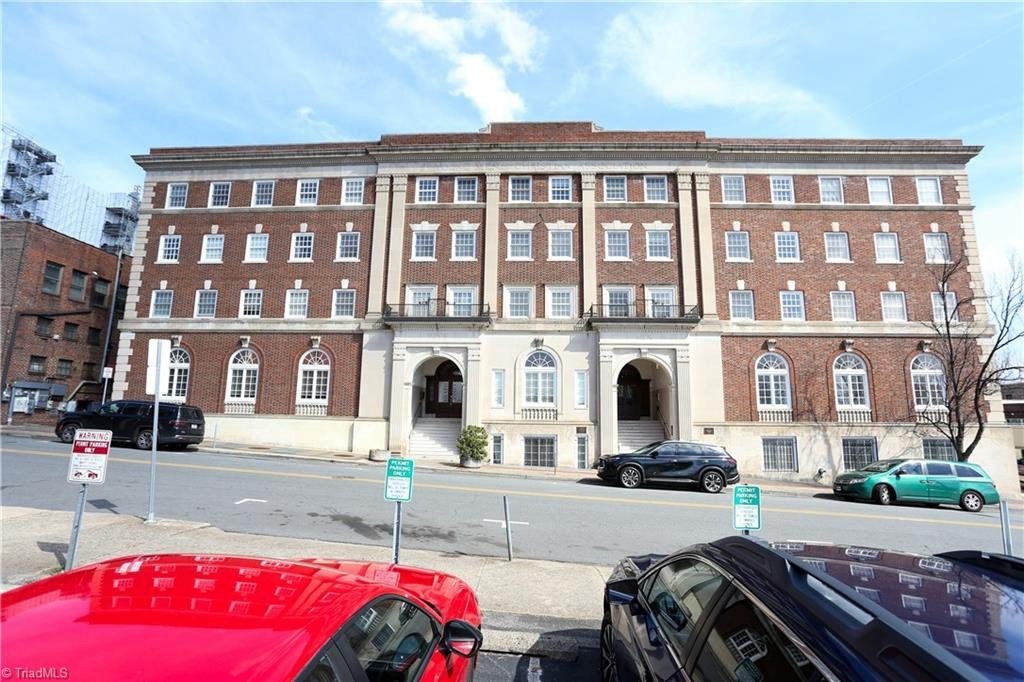 Condo 1BR 2BA - 315 N Spruce Street, Winston-Salem, NC