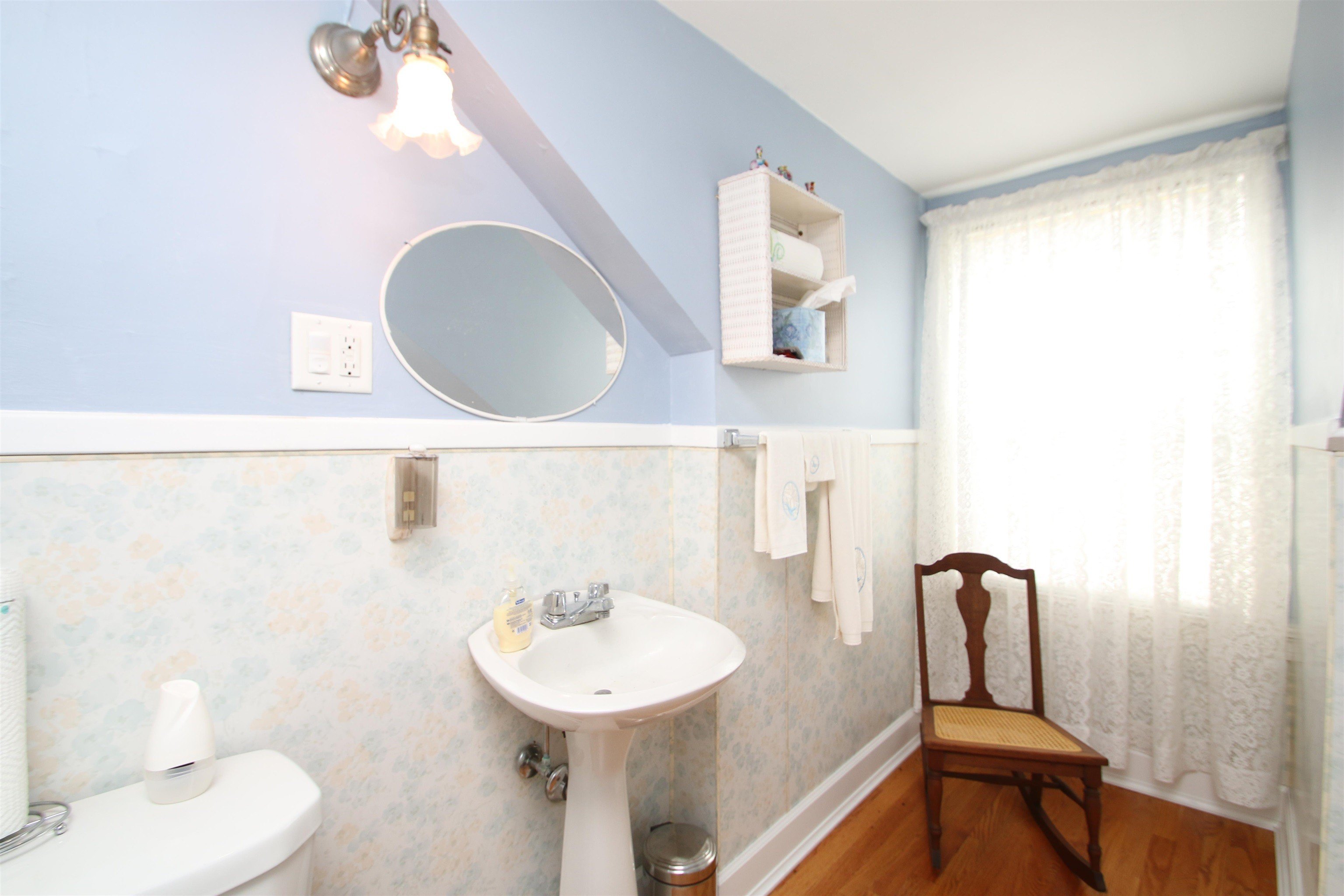 Single Family 8BR 5BA - 2323 Nebraska Street, Sioux City, IA