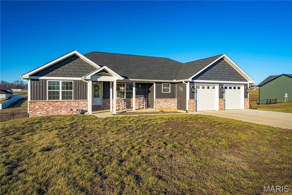 Single Family 5BR 3BA - 236 Haydens Trail, Jackson, MO