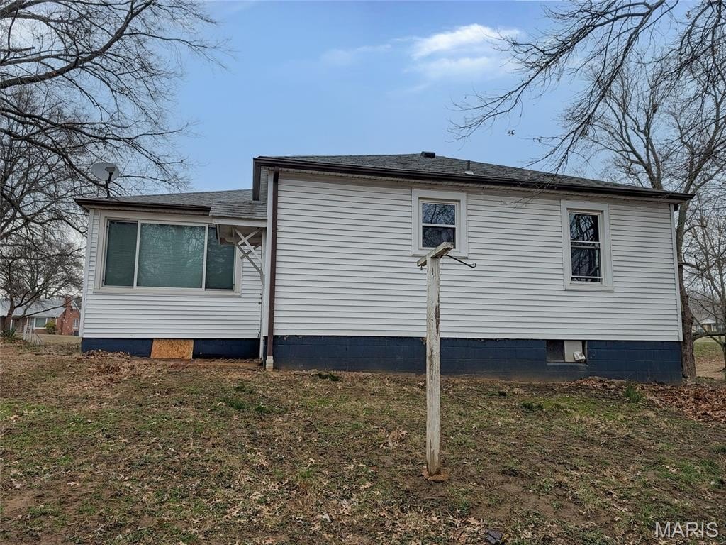 Single Family 3BR 1BA - 3 Linda Vista Drive, Belleville, IL