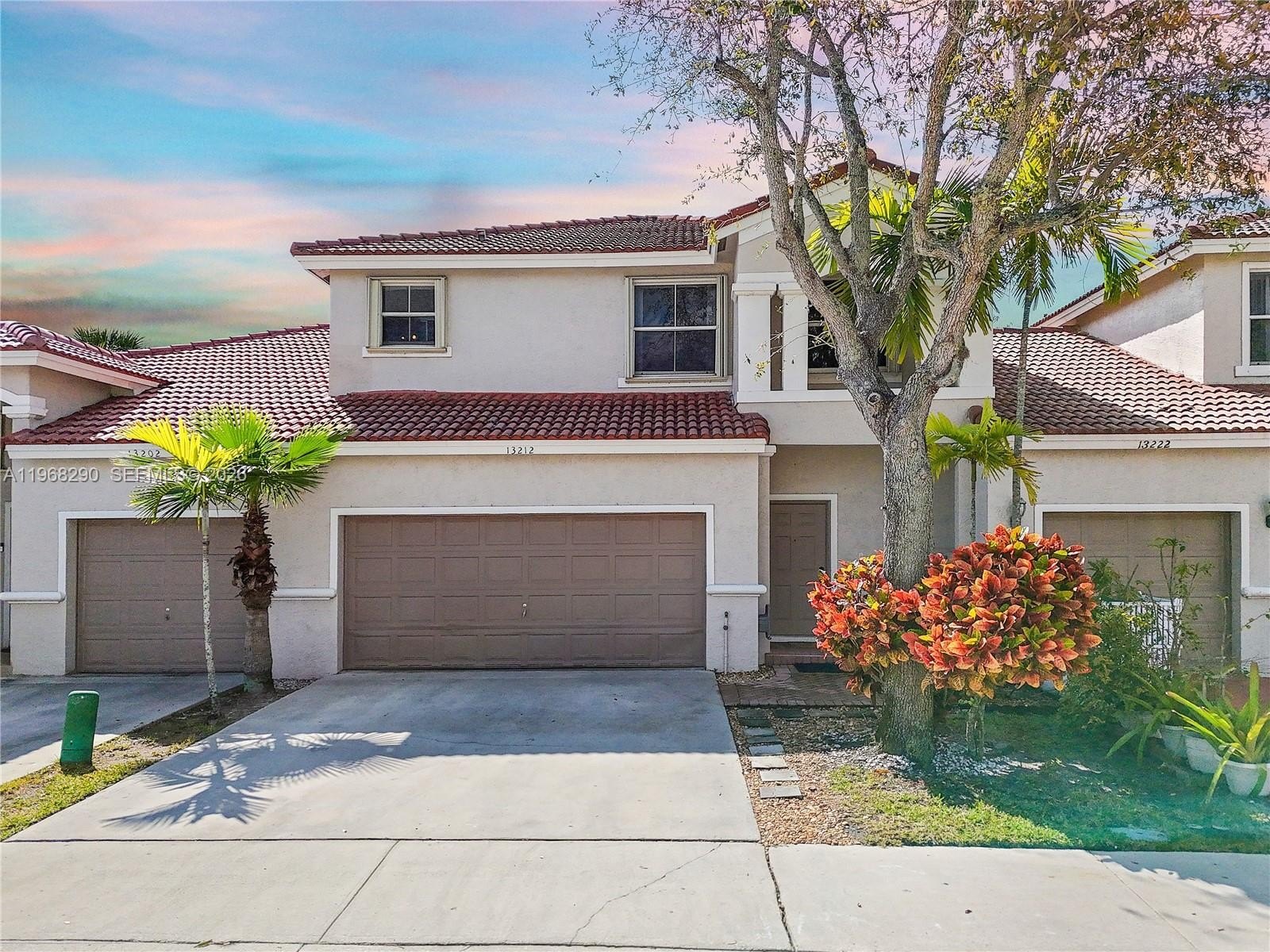 Single Family 3BR 3BA - 13212 NW 8th St, Pembroke Pines, FL