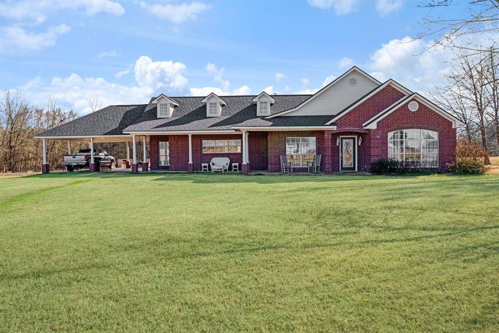 Single Family 4BR 3BA - 250 County Road 45700, Detroit, TX