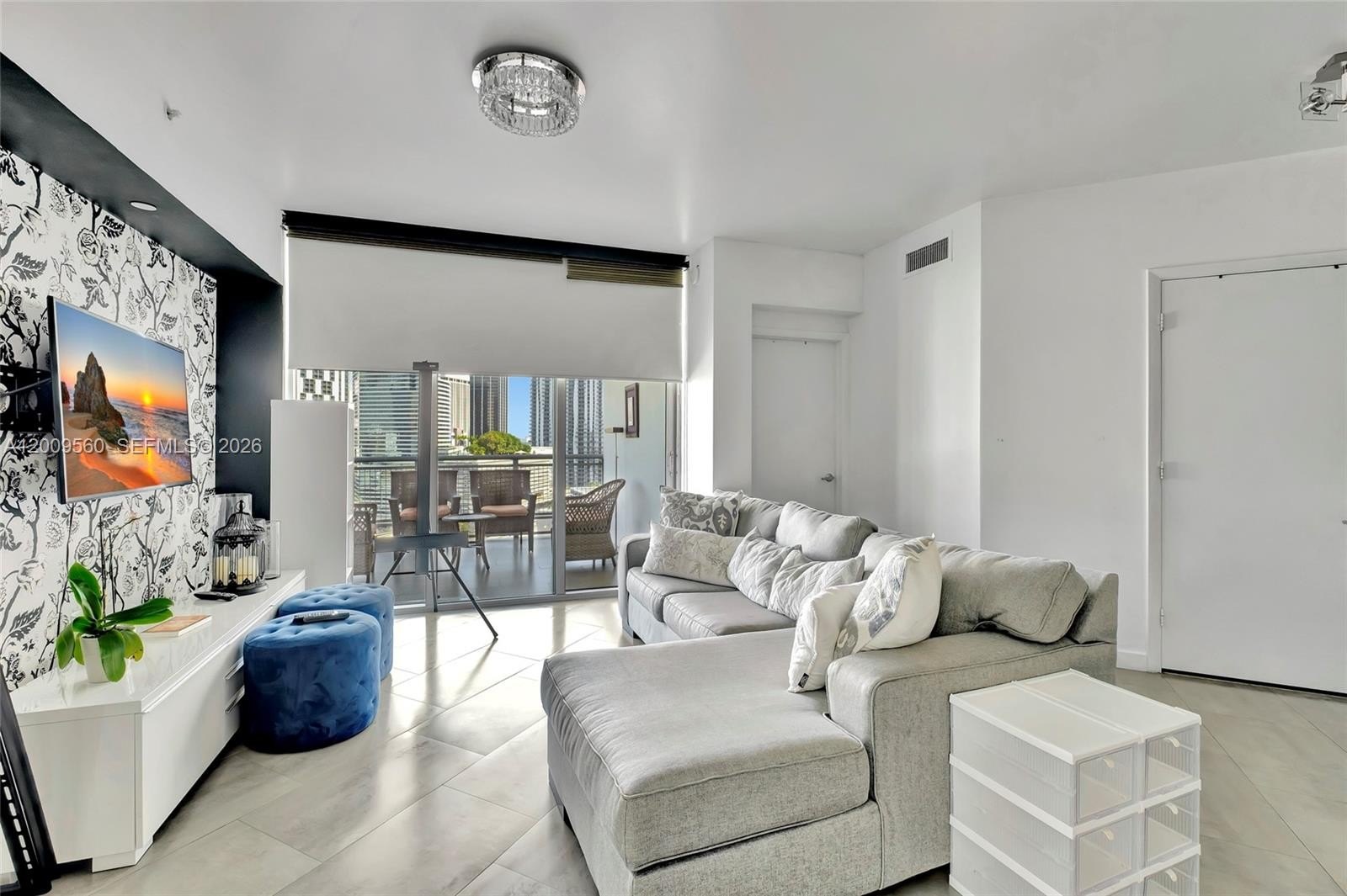 Condo 2BR 2BA - 350 S Miami Ave, Miami, FL