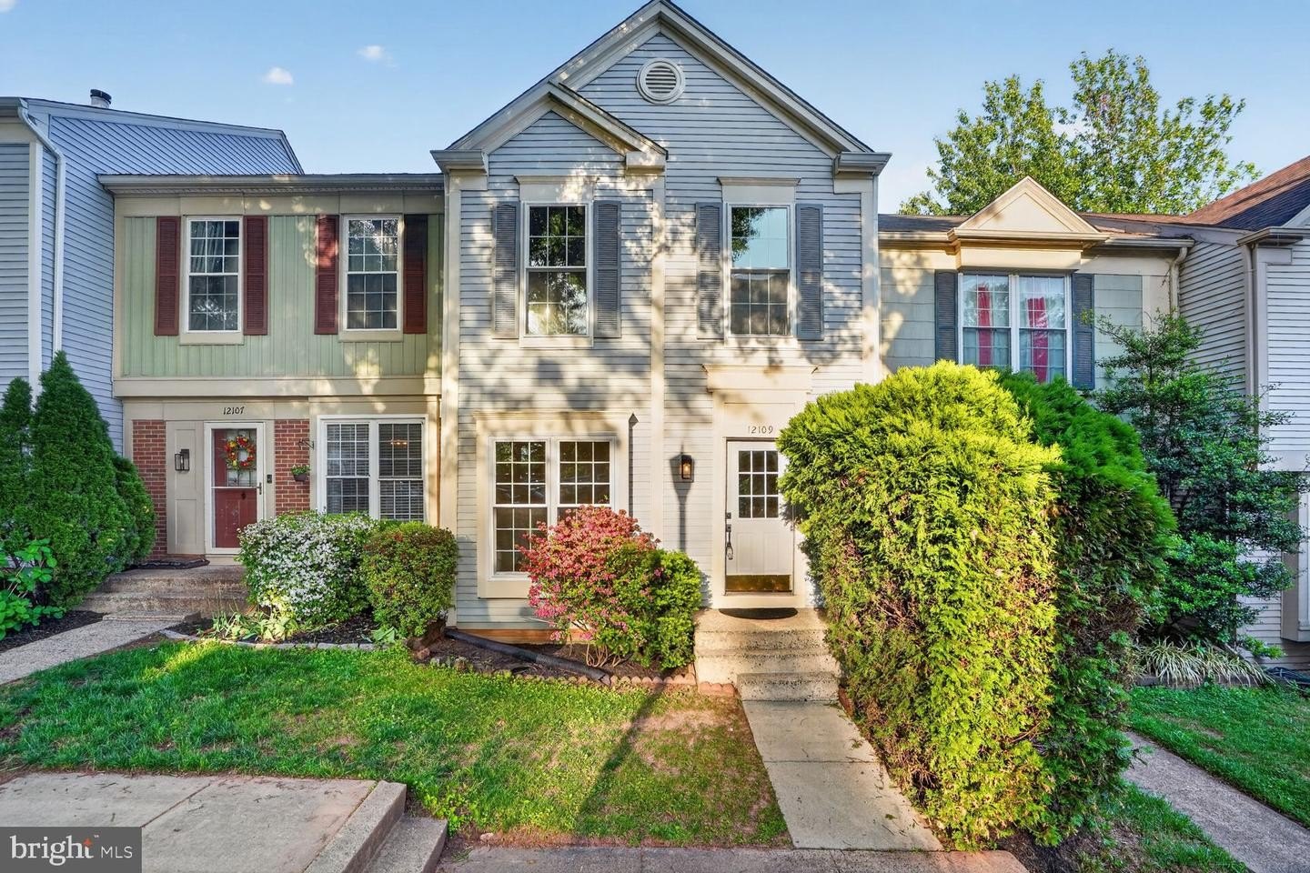 Single Family 2BR 4BA - 12109 WEDGEWAY PL, FAIRFAX, VA
