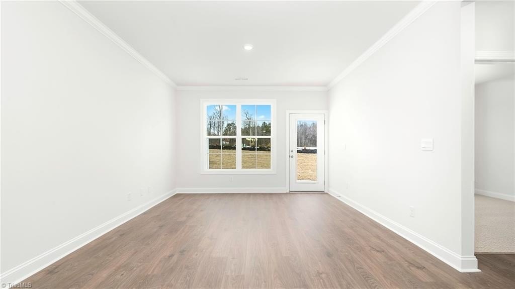 Single Family 4BR 3BA - 120 Lemongrass Lane, Bermuda Run, NC