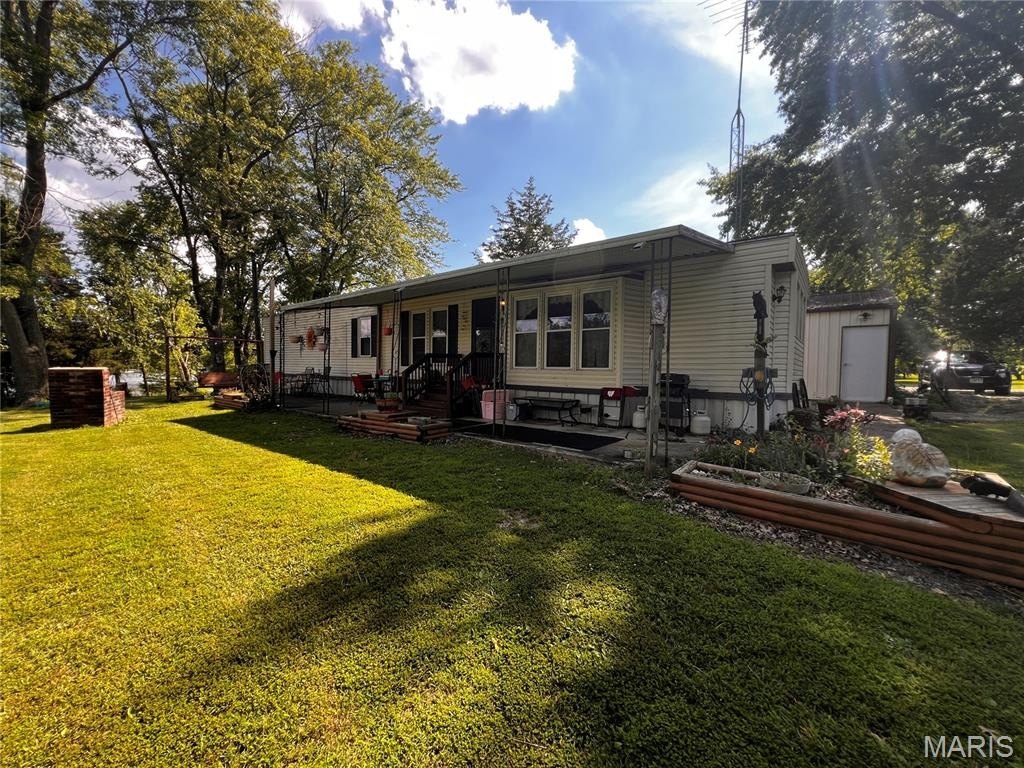Manufactured Housing 2BR 1BA - 8360 Club Lane, Alma, IL