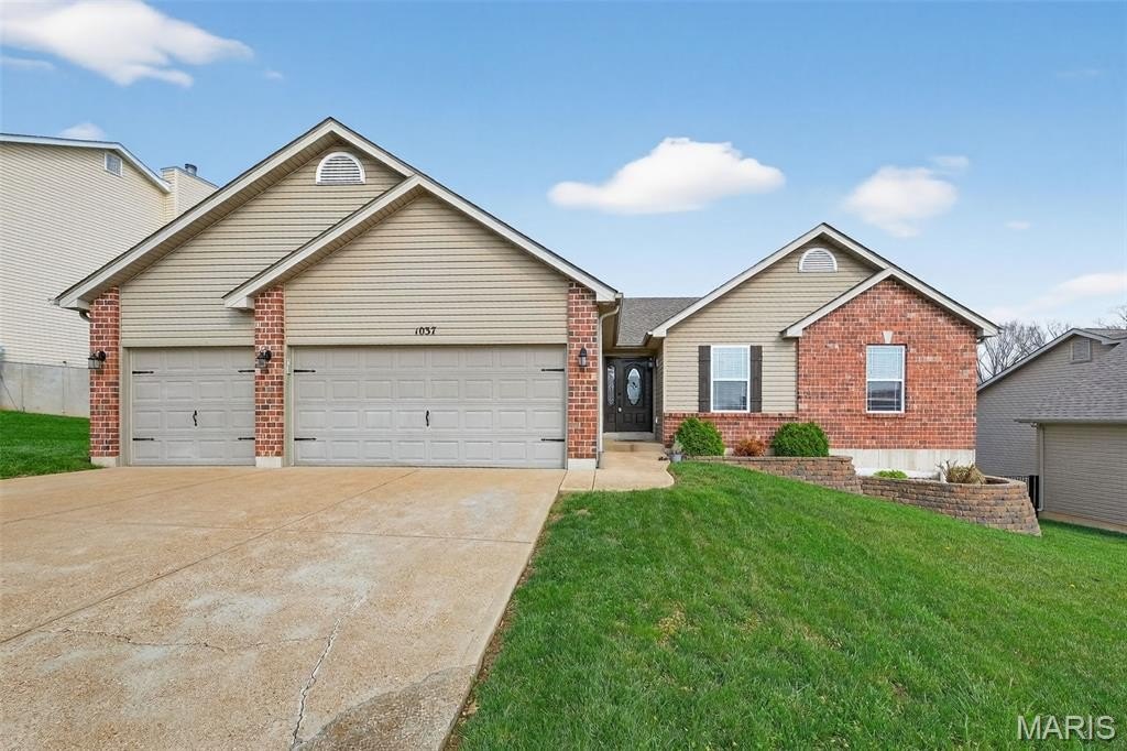 Single Family 3BR 3BA - 1037 Stonewick Court, Herculaneum, MO